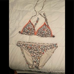 Women’s bathing suite